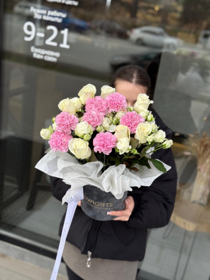 Цветочная композиция в коробке №24