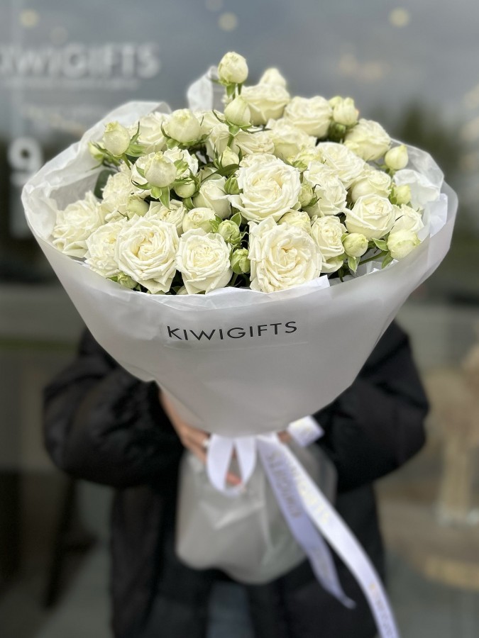 Букет из кустовых роз №6