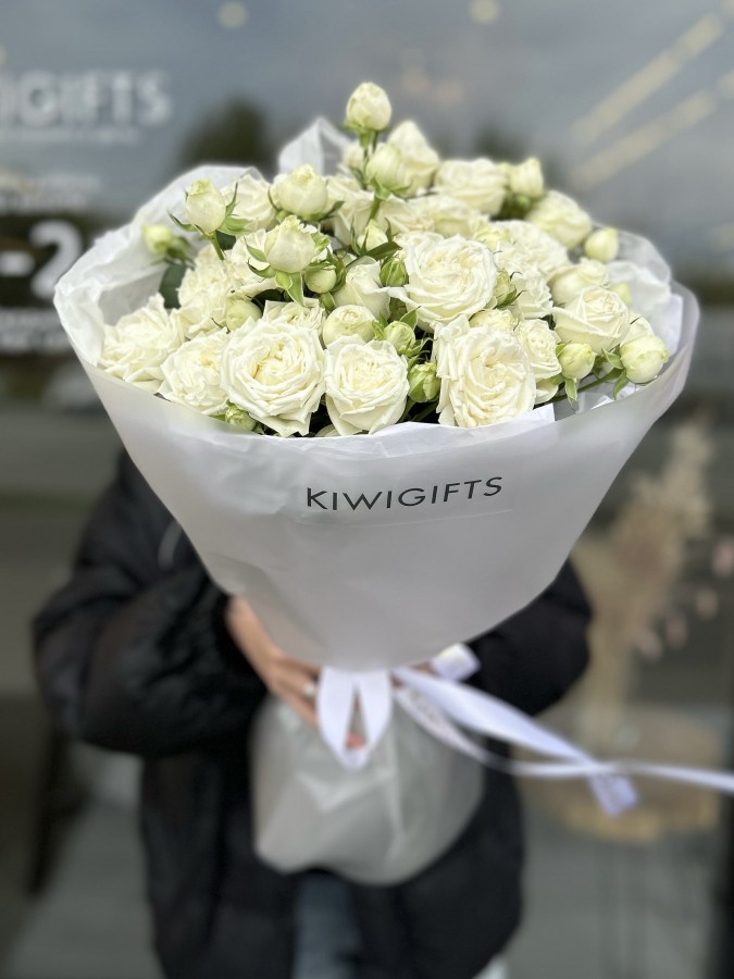 Букет из кустовых роз №6