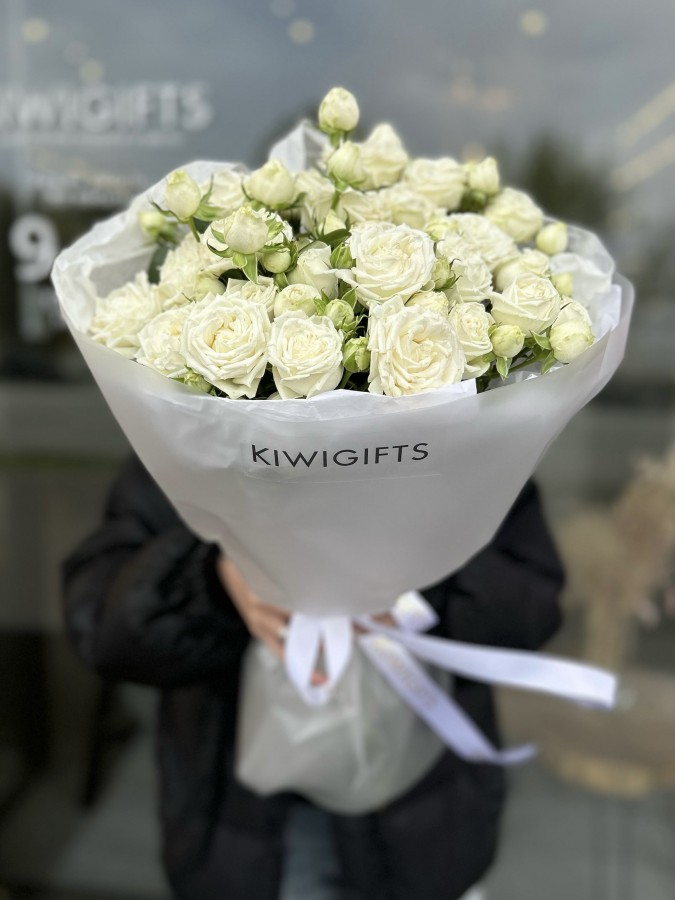 Букет из кустовых роз №6