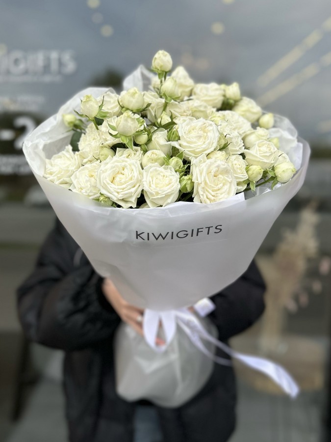 Букет из кустовых роз №6