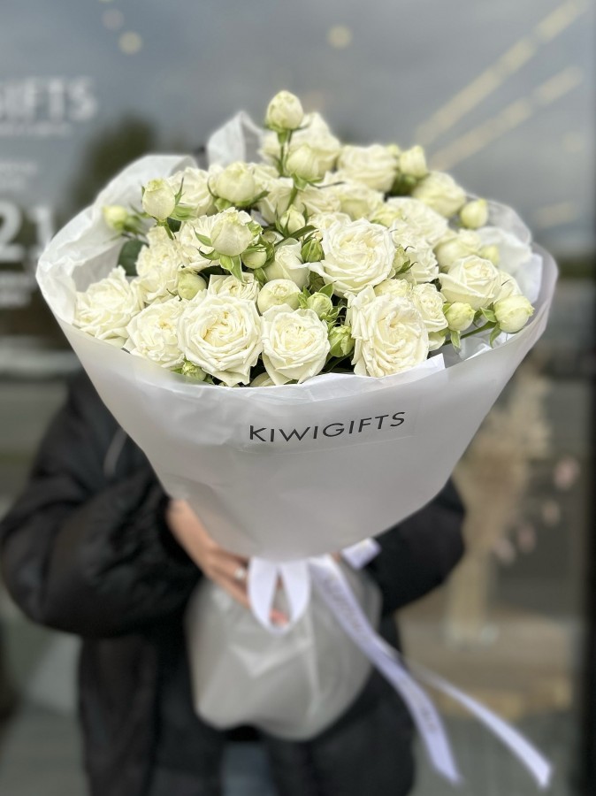 Букет из кустовых роз №6