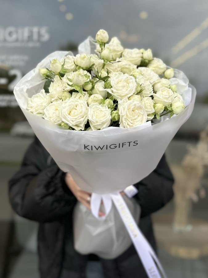 Букет из кустовых роз №6