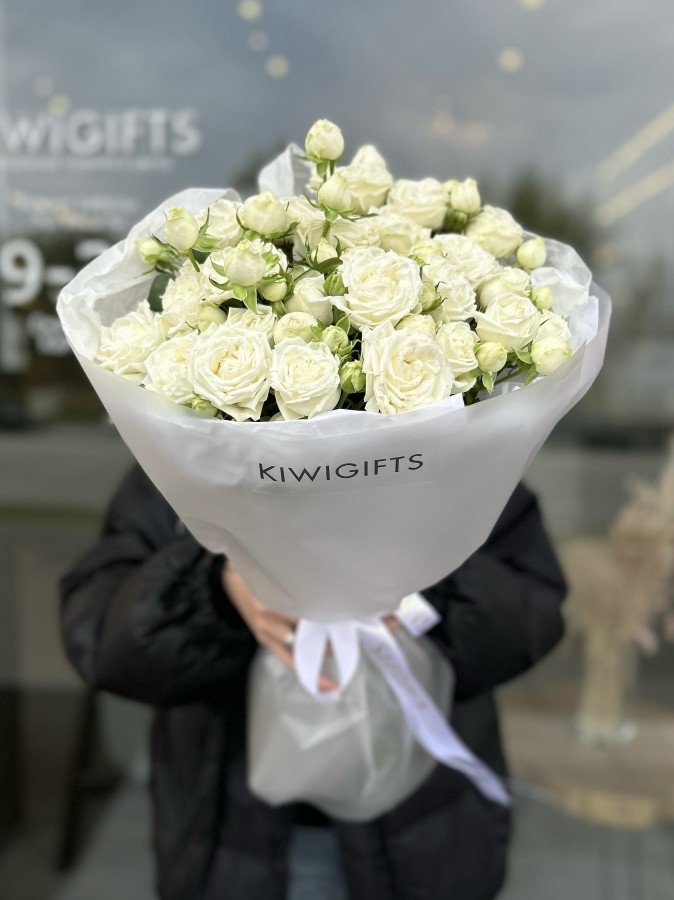 Букет из кустовых роз №6