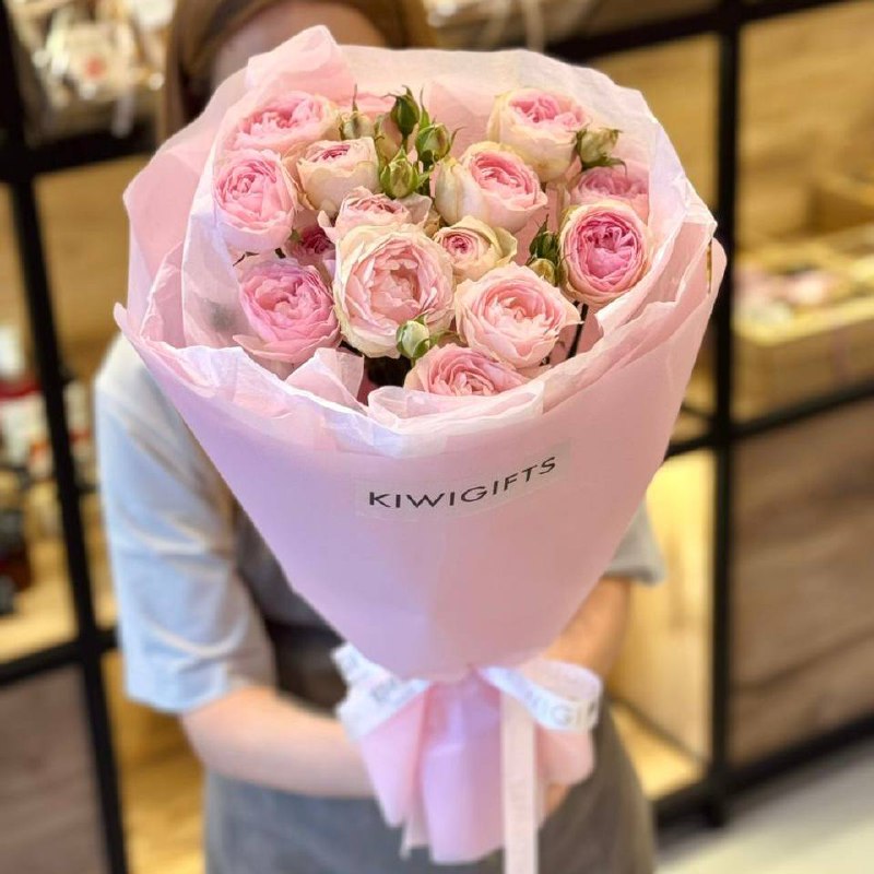 Букет из кустовых роз №8