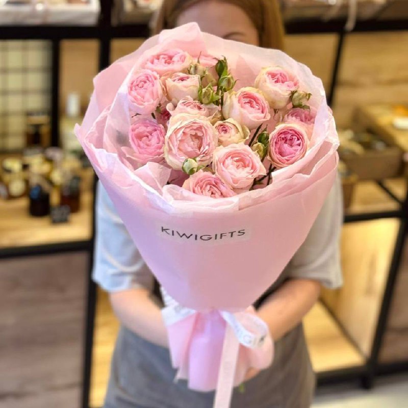 Букет из кустовых роз №8